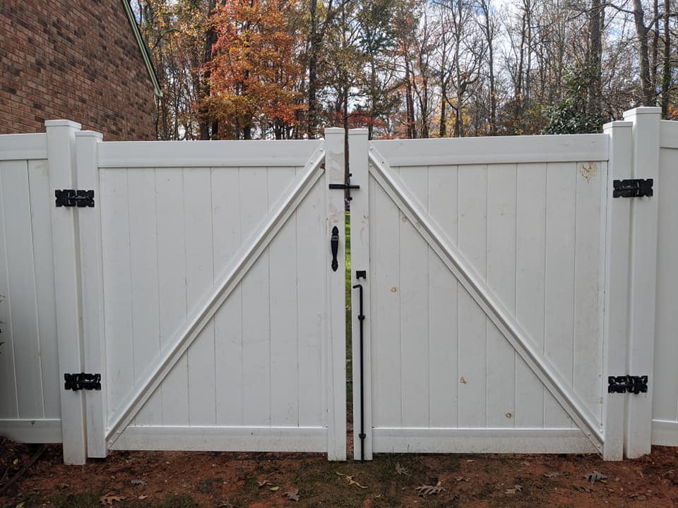 Fence cleaning before