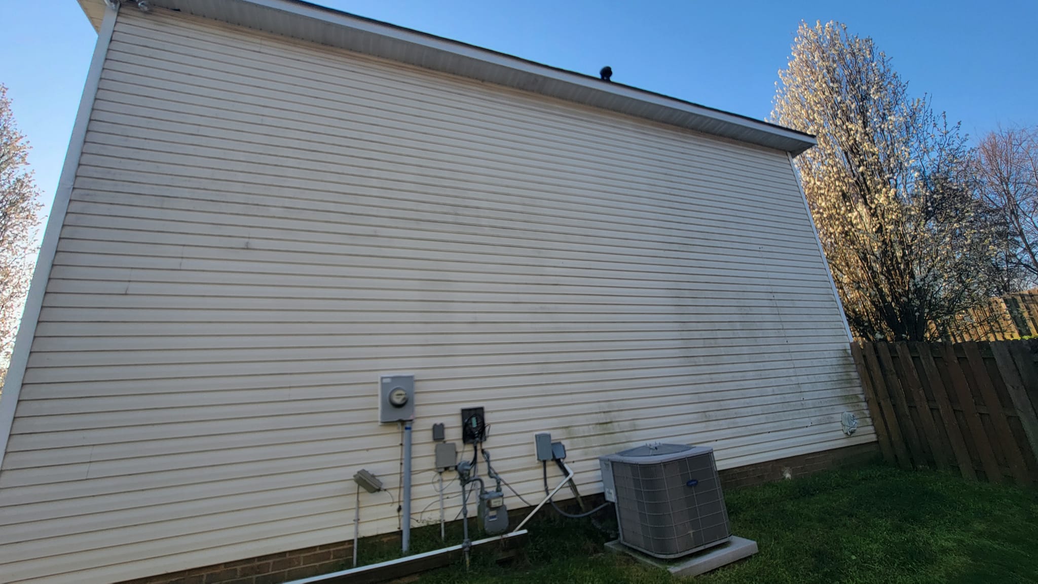 Siding cleaning before